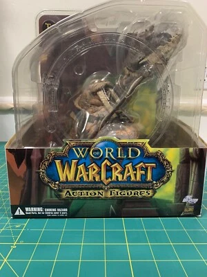Figura de acción DC Direct World of Warcraft Tuskaar Tavru Akua nueva sellada  Foto 1 de 4
