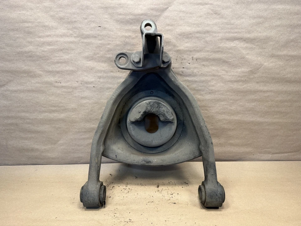 Suspensión delantera inferior derecha Wishbone C41314 OEM Jaguar XJS XJ12 XJ6 original Foto 1 de 4