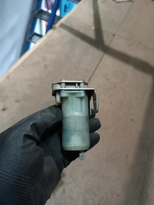 Waschwasserpumpe für Scheinwerferreinigung VDO 12.79 002 286 1279002286 002286 - Bild 1 von 5