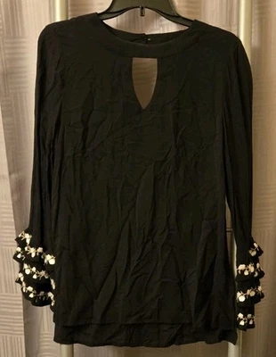Blusa Bohemia Jodifl Clothing Negra 3/4 Floral Bordada Manga Volantes Foto 1 de 4