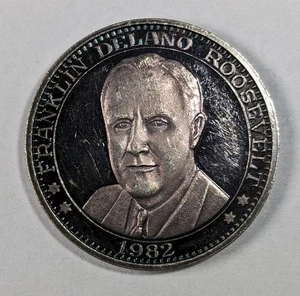 1982 Franklin D. Roosevelt Centennial Commemorative 1 Oz Silver Round UNC - Picture 1 of 3