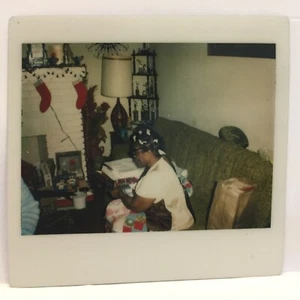 African American Woman Rag Curls Christmas Hair Vintage Photo Polaroid 1970s - Imagen 1 de 1