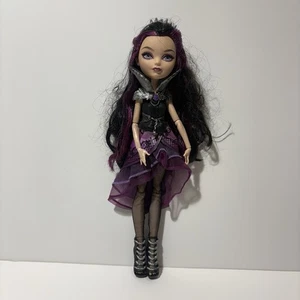 Bambola Ever After High Raven Queen primo capitolo - Foto 1 di 14