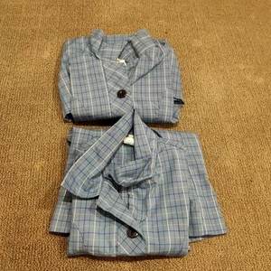 Deloraine Primary School Uniform - Picture 1 of 1