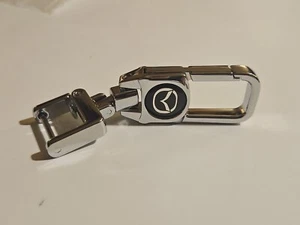 Carabiner Keyring Keychain For Mazda Metal Car Mazda Emblem Silver Tone - Picture 1 of 4