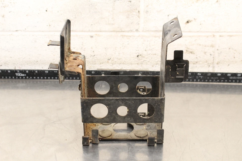 1981 Kawasaki 440 LTD KZ440D Belt BATTERY TRAY BOX HOLDER A414 - Image 1 of 4