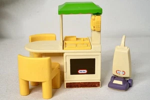 Vintage Little Tikes Puppenhaus Küche Möbel Tisch Stühle Theke Ofen Vakuum - Bild 1 von 13