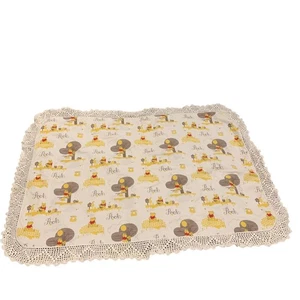 Pooh Bear Handarbeit Babydecke mit Häkelkante Vintage Stil Kinderzimmer Deko - Bild 1 von 4