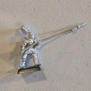 Ricco's Republican Guard - Pikeman MINIATURA WARHAMMER METALLO NON DIPINTO 1995 RARA - Foto 1 di 3