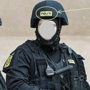 FANCY DRESS PARTY COSTUME Denmark Police Dansk Danmark POLITI velkrö Badge TAB - Picture 1 of 12