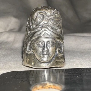 Hallmarked 800 Silver thimble - figural ladies face and hair c. 1980s EXC Cond - Bild 1 von 7