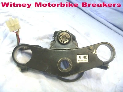 KAWASAKI ZX6R 2002 VÁSTAGO DE DIRECCIÓN HORQUILLA YUGO INFERIOR SOPORTE INFERIOR NINJA ZX636 A1P Foto 1 de 4