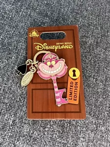 Hong Kong Disney Pin 2019 Alice in Wonderland pin Cheshire Cat pin Key Pin LE400 - Picture 1 of 13