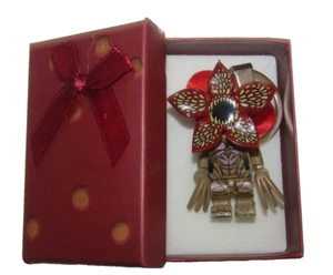 Demogorgon Keychain & Present Box Handmade Stranger Things custom Keychain - 21 - Picture 1 of 3