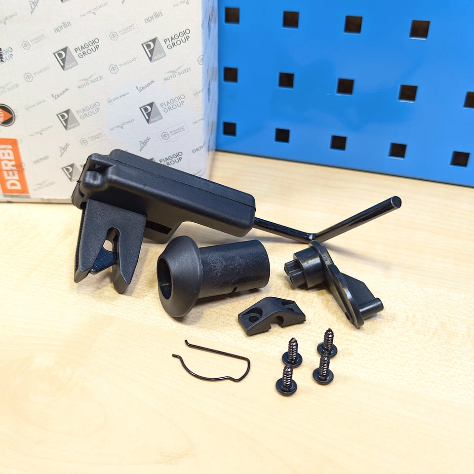 Original Cerradura Tapa Del Asiento Bloqueo Banco para : Piaggio Fly 50 100 125 - Imagen 1 de 1