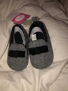 Luvable Friends Baby Shoes Black & White Herringbone DRESS SHOES 12-18 Months - Picture 1 of 4