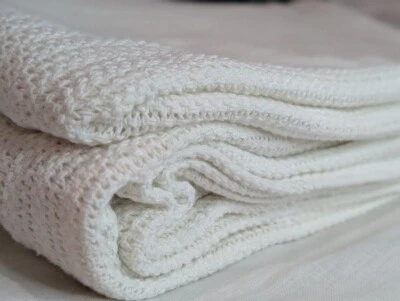 Manta de punto 100 % algodón - suave, transpirable y ligera - blanco crema Foto 1 de 4