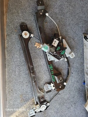 Window Regulator Front Left Driver Side 2010-2016 Cadillac SRX 23257824 used oem - Image 1 of 4