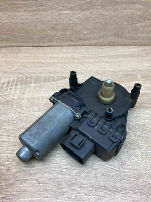 0130821784 1103004422 Bosch Audi A6 Window Regulator Motor - Image 1 of 4