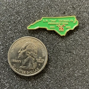 Pinback 2001-02 SESA SOUTHEASTERN SHRINE ASSN SHRINERS PRESIDENTE Pete Thomas - Imagen 1 de 2
