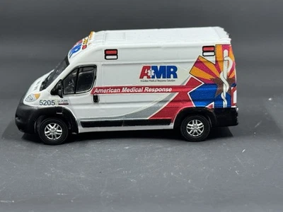 Greenlight 1:64 2019 Ram ProMaster 2500 скорая помощь AMR медицинская EMS - Изображение 1 из 4