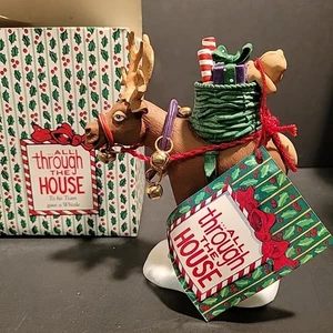 Abt. 56 All through the House #9329-7A gab seinem Team eine Pfeife - Bild 1 von 13