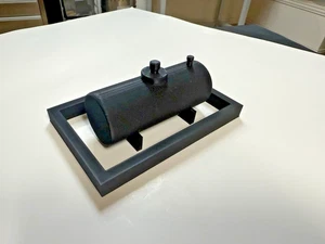 OIL TANKS.....OIL TANKS SET....Building Supply Detailing, O Scale Finished Set - Picture 1 of 4