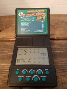 Radica Winner Blackjack 21 -Modelo 1750 - Juego portátil LCD - PROBADO - Imagen 1 de 12