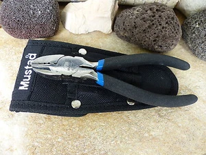 MUSTAD ANGLER CUTTER STAHLVORFACH ZANGE AUS EDELSTAHL GÜRTEL TASCHE ROSTFREI NEU - Bild 1 von 1