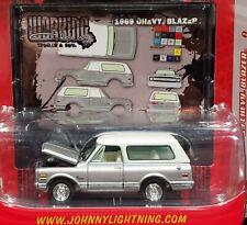 Johnny Lightning CHASE 69 1969 Chevy Blazer WHITE LIGHTNING Working Class Car