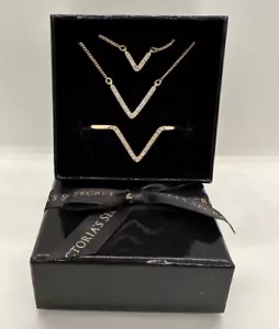 Victoria's Secret V Double Pave Crystal Necklace & Bracelet Set NEW - Picture 1 of 2