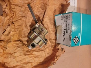 Onan 0149-1792 Kraftstoffpumpe Original-Zubehör-Hersteller Nos Neu im Karton John Deere Sears Toro Troy Bilt Etui... - Bild 1 von 3