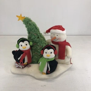 Pupazzo di neve e pinguini Hallmark 2006 con albero di Natale - Foto 1 di 6