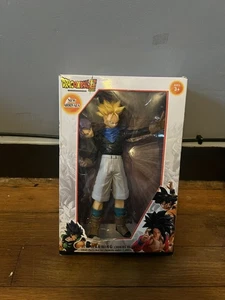 NewDragon Ball Z Trunks Figure - Picture 1 of 5