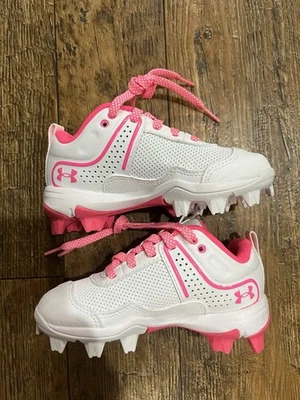Botines de softbol juvenil Under Armour Glyde RM 10K - nunca usados Foto 1 de 4