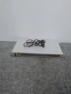 Conmutador Allied Telesyn AT-8550SP usado con 48 puertos 10/100 más 2 ranuras SFP  Foto 1 de 4