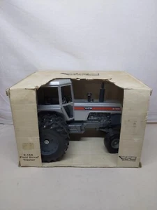 1/16 Scale Models White 2-155 Field Boss Tractor - Picture 1 of 6