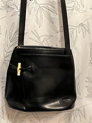 Bolso Bandolera Vintage Longchamp Francia Cuero Negro Bucket Roseau Foto 1 de 4