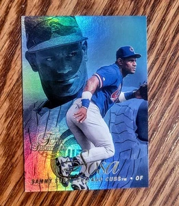 1997 fleer showcase Sammy Sosa! Rainbow Holofoil !!! - Picture 1 of 2