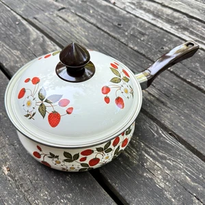 Vintage Sheffield Strawberries n Cream 8 Tassen Kochtopf Topf mit Deckel emailliert 70er - Bild 1 von 11