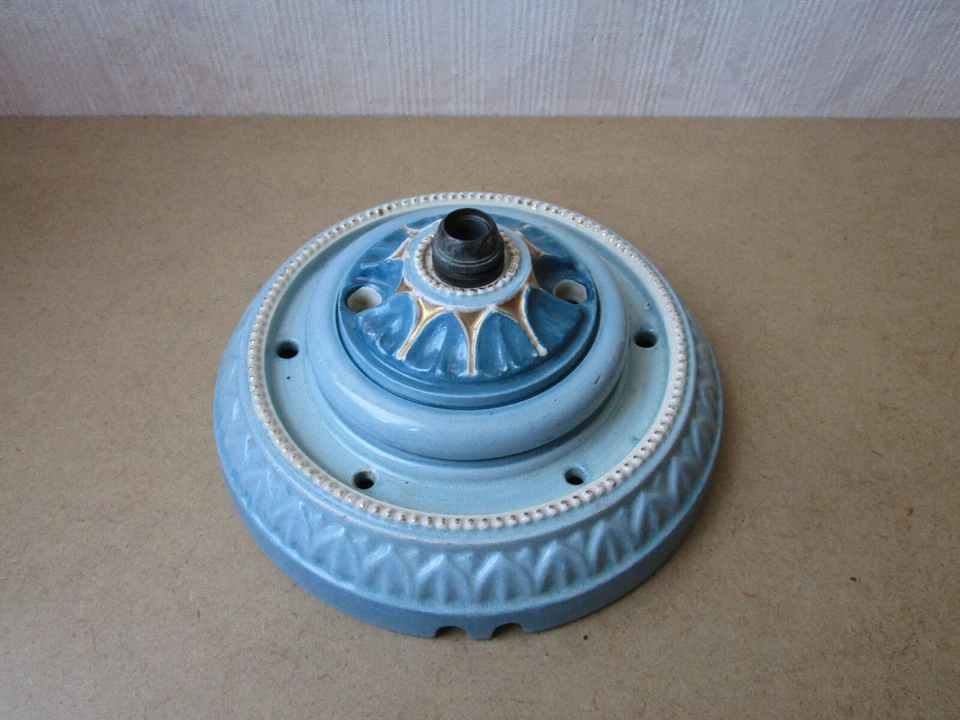 Ancien très beau grand plafonnier XIXe pour lustre monte et baisse très bon état - Photo 1/4