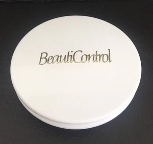 BeautiControl Oil Free Translucent Pressed Powder Light .35 oz Compact - Picture 1 of 3