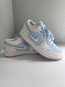 Nike Air Jordan 1 Low SE Reverse Ice Blue Size 5.5 Youth Unisex - Picture 1 of 9