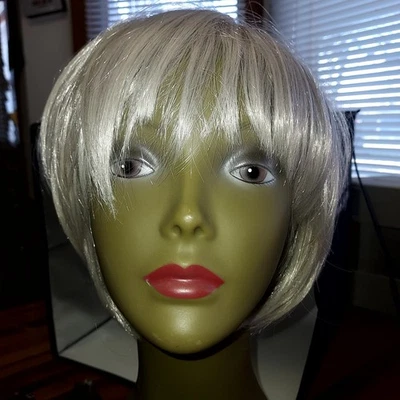 Винтажный парик короткий блондинка без бренда см. фотографии для получения дополнительной информации. отличное состояние товара - Изображение 1 из 4