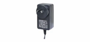 Powertran Plugpack 9V DC 2A Switchmode Power Supply Regulated 2.1mm Tip approved - Picture 1 of 2