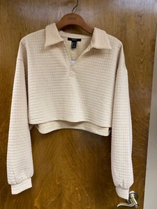 Women NWT "Forever 21" beige, cropped long sleeve pull over top. Size Large - Picture 1 of 2