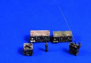 1/35 Resin Figure Model Kit US Army Radio Equipment WW2 War Unpaint Unassembled - Picture 1 of 2