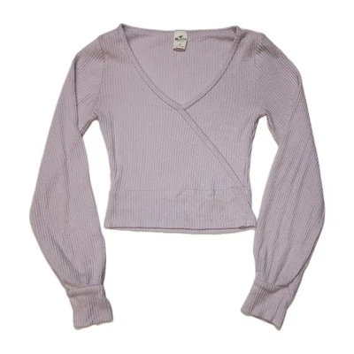 Hollister V-Neck Light Purple Sweater Size XS Trendy Aesthetic Crop - Image 1 of 4