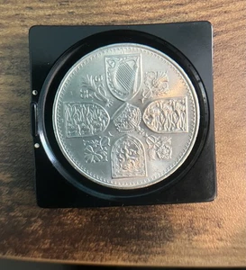 Elizabeth II Dei Gratia Britt Omn Regina Fidei Defensor Five Shillings - Bild 1 von 2