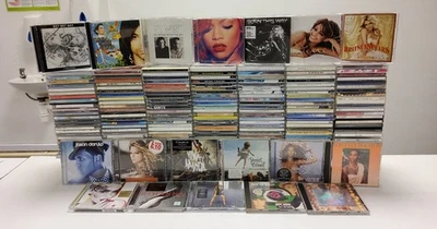 225 x 90s & 00s CD JobLot- Go West Prince Derulo Rihanna Houston Beyonce Gaga 22 Foto 1 de 4